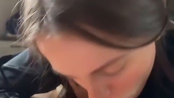 让我们摆脱热辣的鸡巴吧!用嘴满足你对我的鸡巴的渴望。免费!